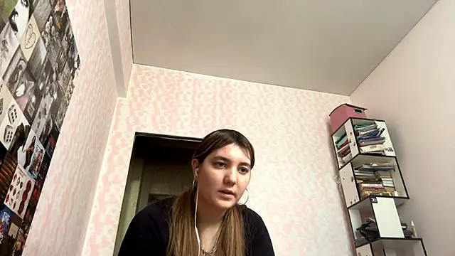 JanineThielman live cam on StripChat