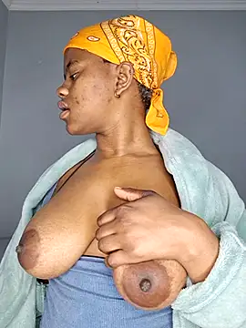 CertifiedhottieXOXO webcam