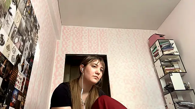 JanineThielman live cam on StripChat