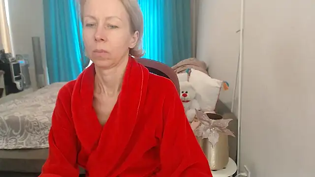 LuxuryNika live cam on StripChat