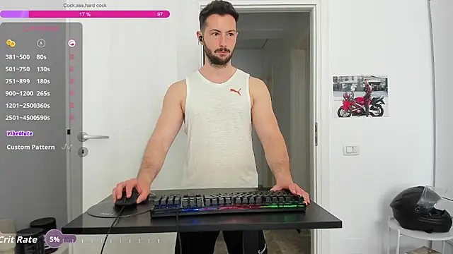 ZackFraser live cam on StripChat