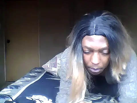 Blackhornybitc webcam