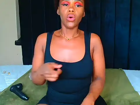 CaramelCandyxx webcam
