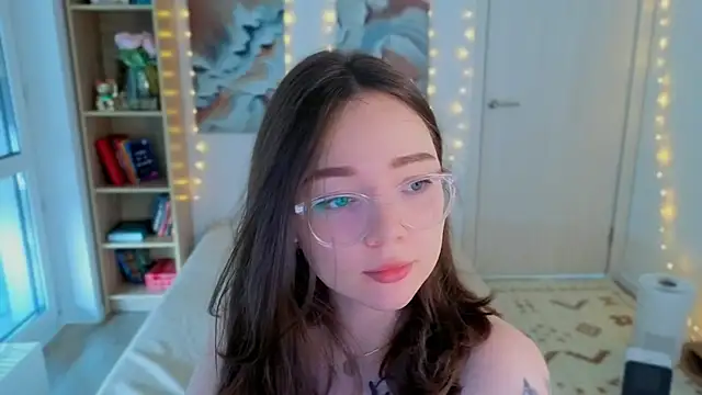 MilenaSaint webcam