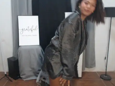 Asian_chicksxx live cam on StripChat