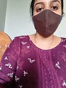 Tamil_shalini live cam on StripChat