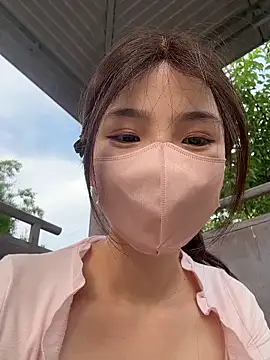 gougou13 live cam on StripChat
