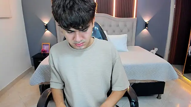 Tommy18__ webcam