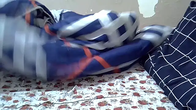 Just_Karu webcam
