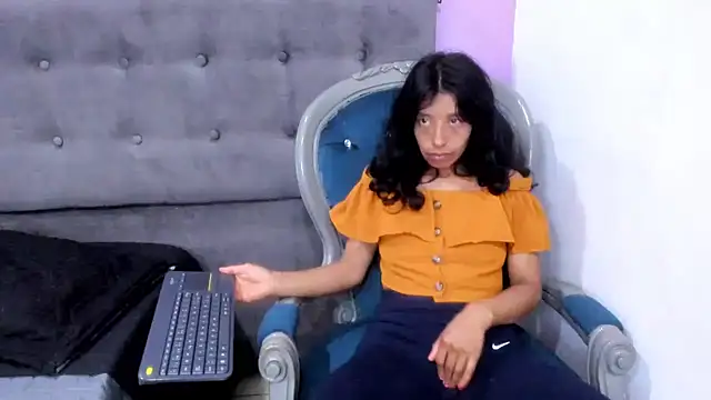 karolinee_66_ webcam