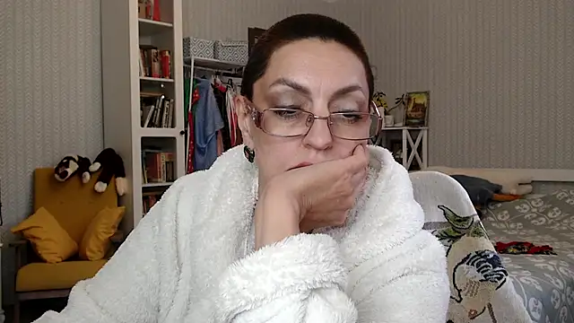 BloomingAllure webcam