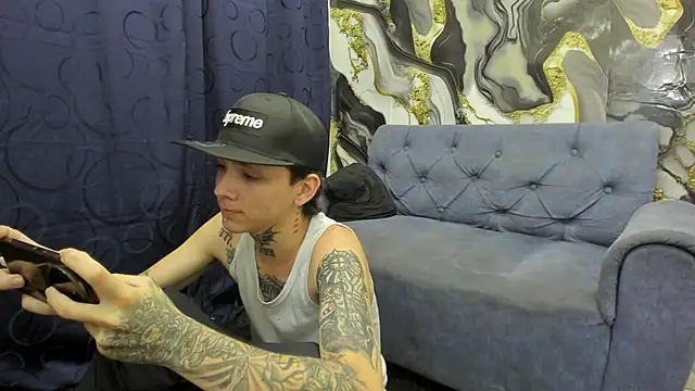 StraightBoy_Nick webcam