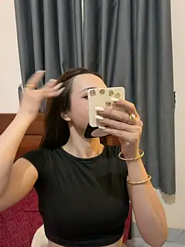 Quynhbabysexy webcam
