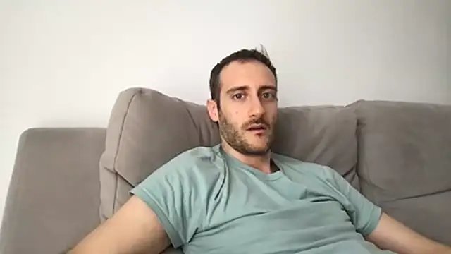 LukaShyGuy webcam