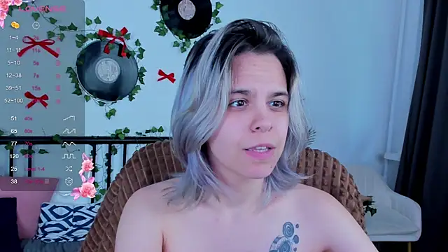 LiraBelle webcam