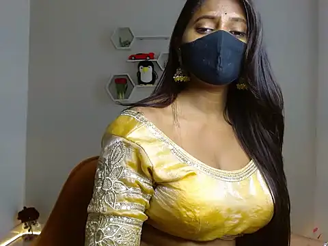 Hotginni4 webcam
