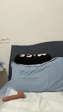 mila-baby-99 webcam