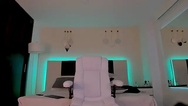 Sky_Loren webcam