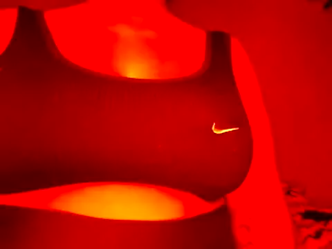 nena_tetas webcam