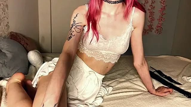 Ami_Tinn webcam