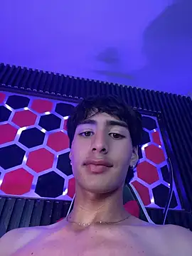 SantyFoxxs live cam on StripChat