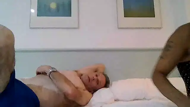 TommyandTomara webcam