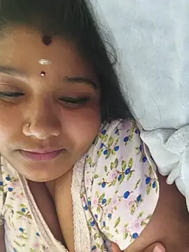 meenaqueen webcam