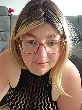 xXLunaBlissXx webcam