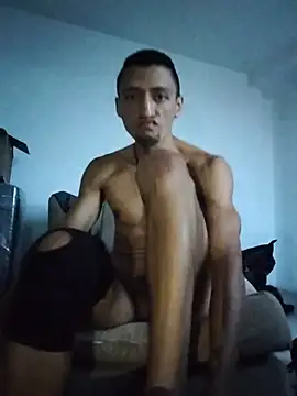 TuCanero23cm live cam on StripChat