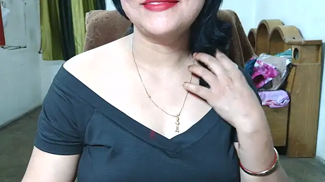 Cute_Mahi22 webcam