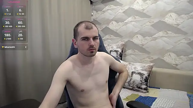 SerzhKorol1 live cam on StripChat