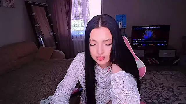 yoursLina webcam
