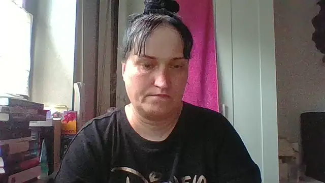_squirty_cum_lady_ live cam on StripChat