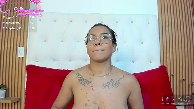 MartinaWestt webcam