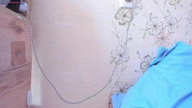 Alice_next_door webcam