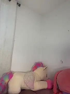 Stormi_th webcam