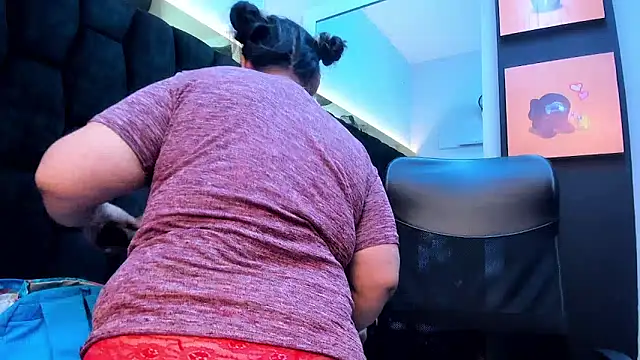 MiaRouss69 webcam