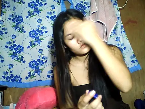 PinaySkinnyJust18 webcam