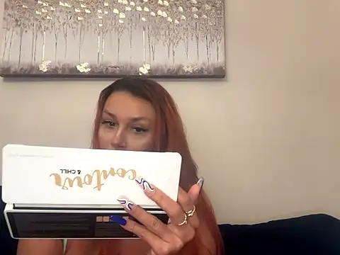 FoxyValentine webcam