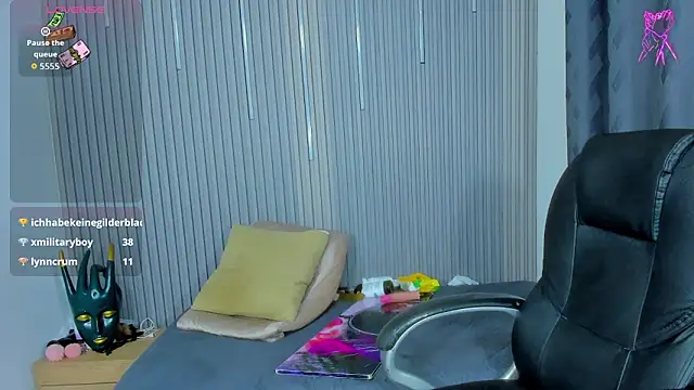 Julian_Smith21 webcam