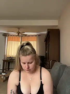 taylor-b - Taylor-b's free webcam - UK Sex Cams