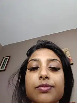 littlemissdevil69 - Littlemissdevil69's free webcam - UK Sex Cams