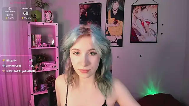 miraiakik live cam on StripChat