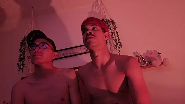 sneaky_finn live cam
