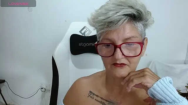 bety-cum2