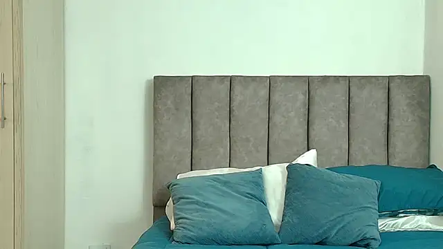 karina_lewis_ webcam
