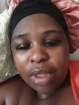 GaggingSlutXx webcam