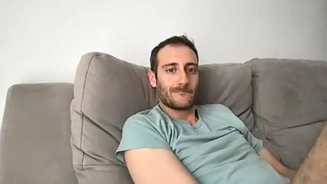 LukaShyGuy webcam