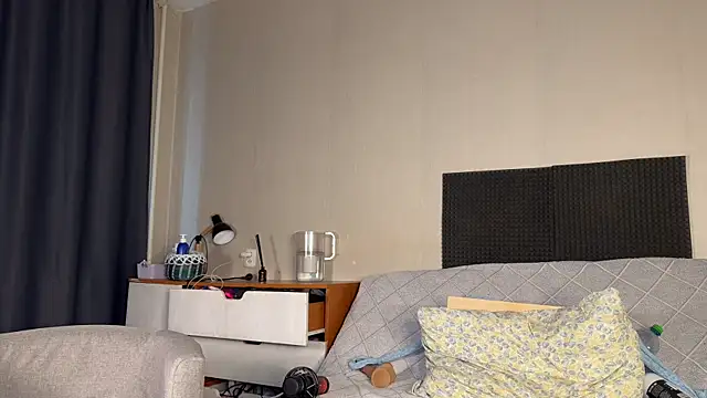 kinky_malinaa