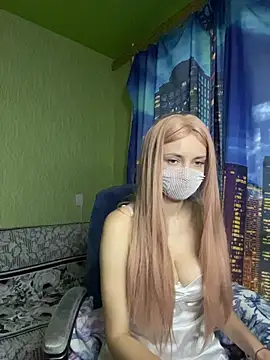 SophieBlackwood webcam